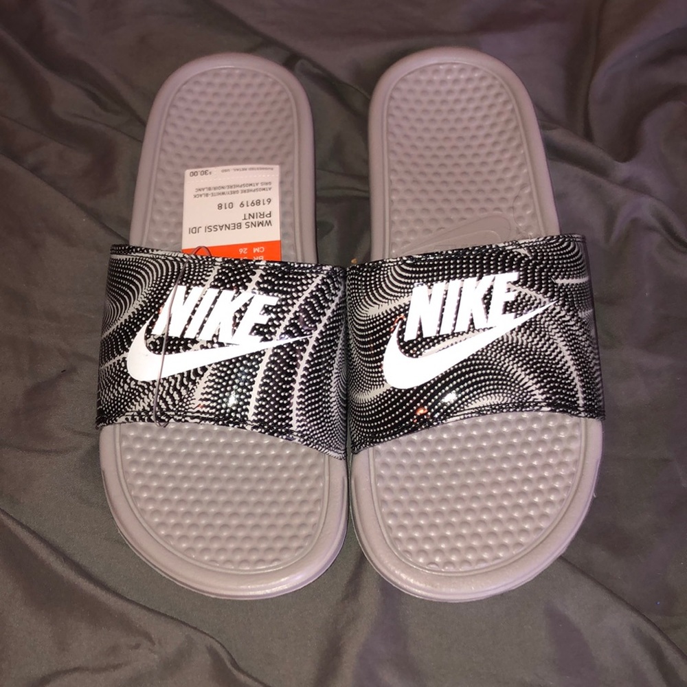 Nike slides